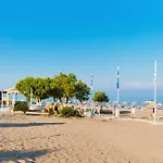 منتجع Blue Sea فاليراكي