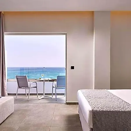 Blue Sea منتجع 4*