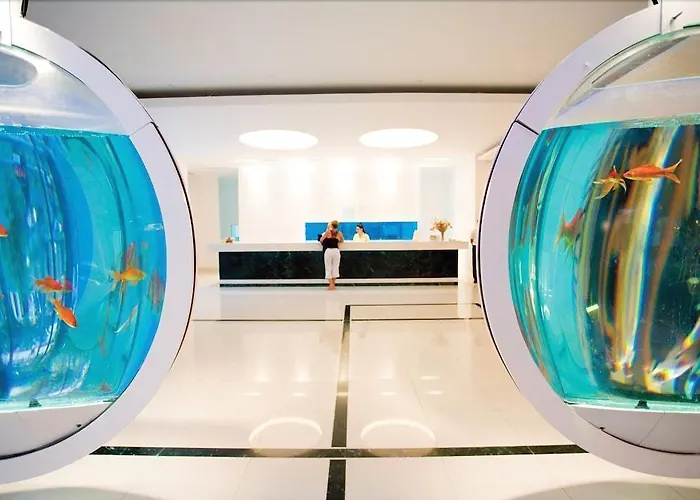 אתר נופש Blue Sea פליראקי