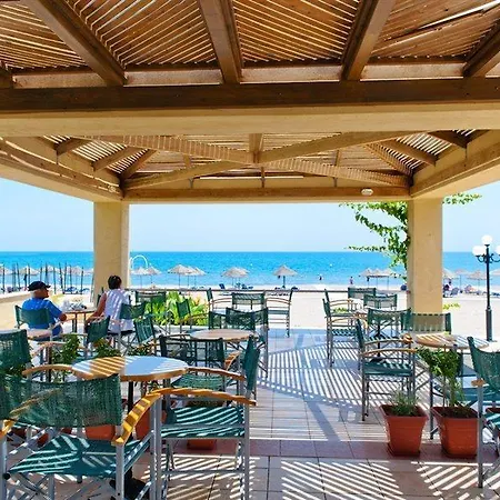 Blue Sea אתר נופש 4*